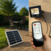 Faro LED Solare 170W Esterno CCT – Luce da Giardino con Pannello Solare, IP66, Alluminio Grigio Blu, Telecomando Incluso